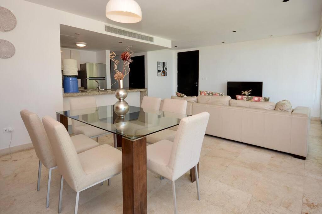 Apartamento Great Location Front Playa del Carmen